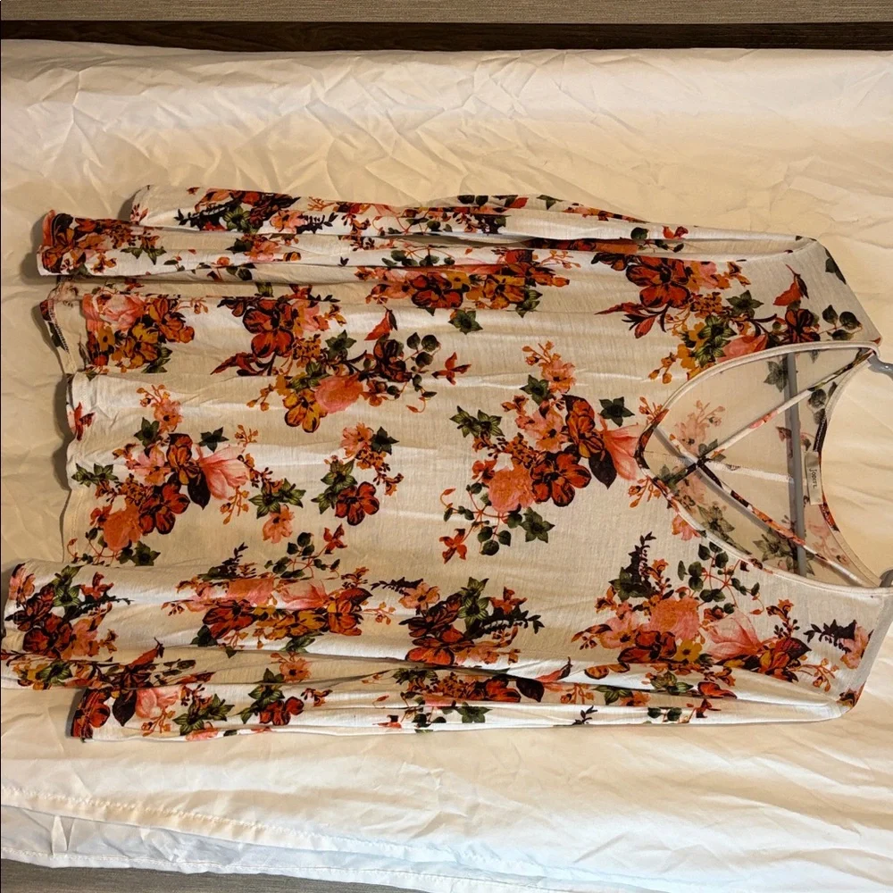 JODIFL Floral Print Sleeveless Top in Cream and Orange - Picture 1 of 1